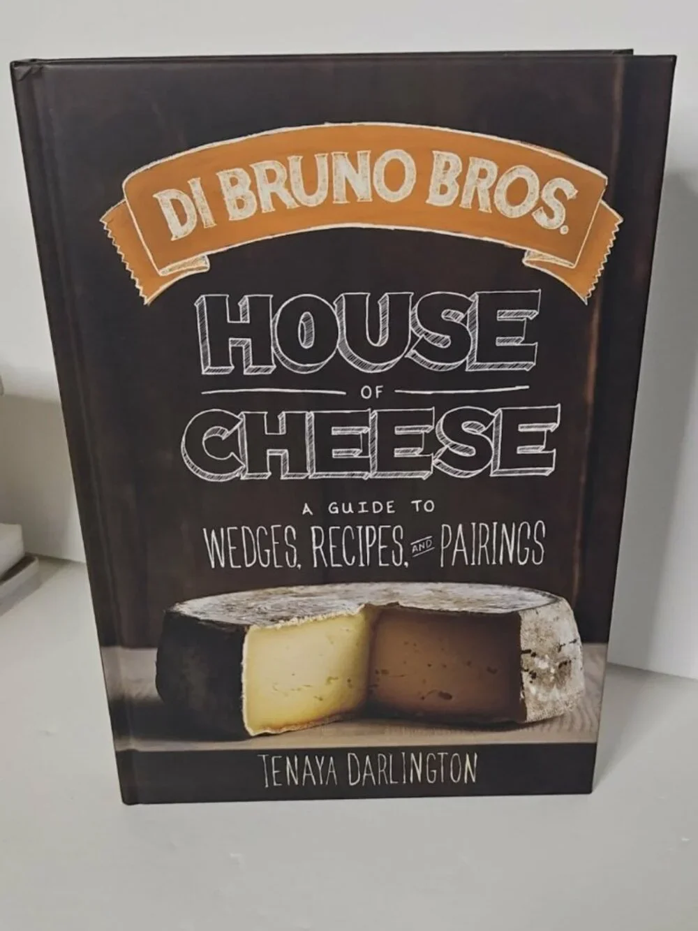NWOT Di Bruno Bros House of Cheese Guide Book Cook